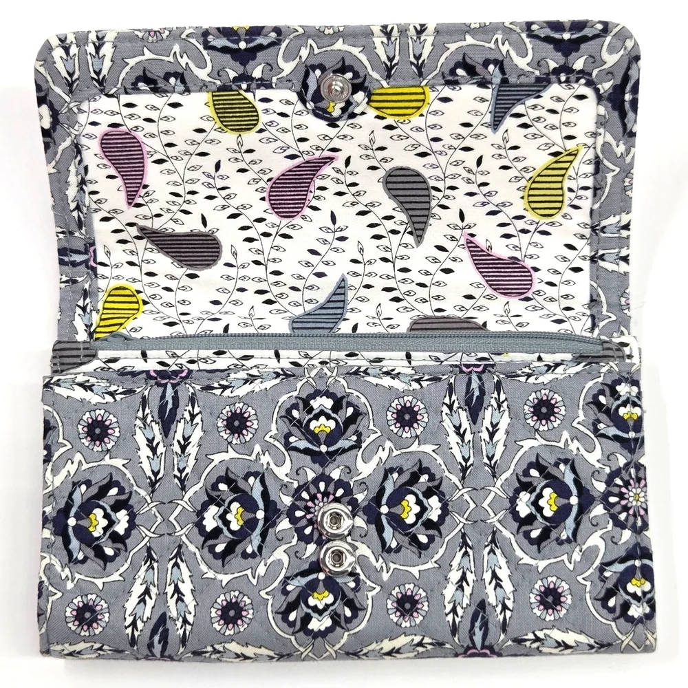Vera Bradley Plaza Tile Floral Geometric RFID Large Tab Wallet Spring 2021 NWOT